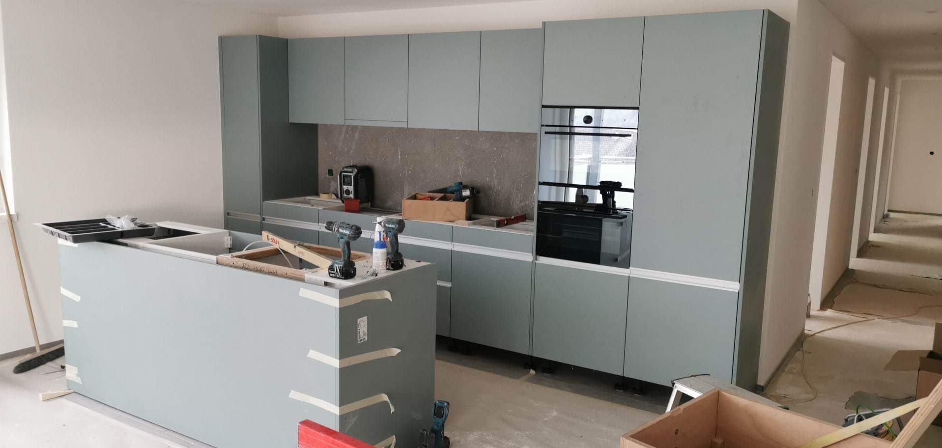 Montaż mebli kuchennych.