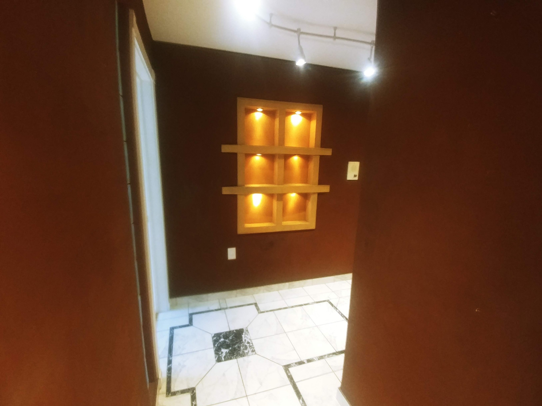 dekoracyjne zabudowa ścian