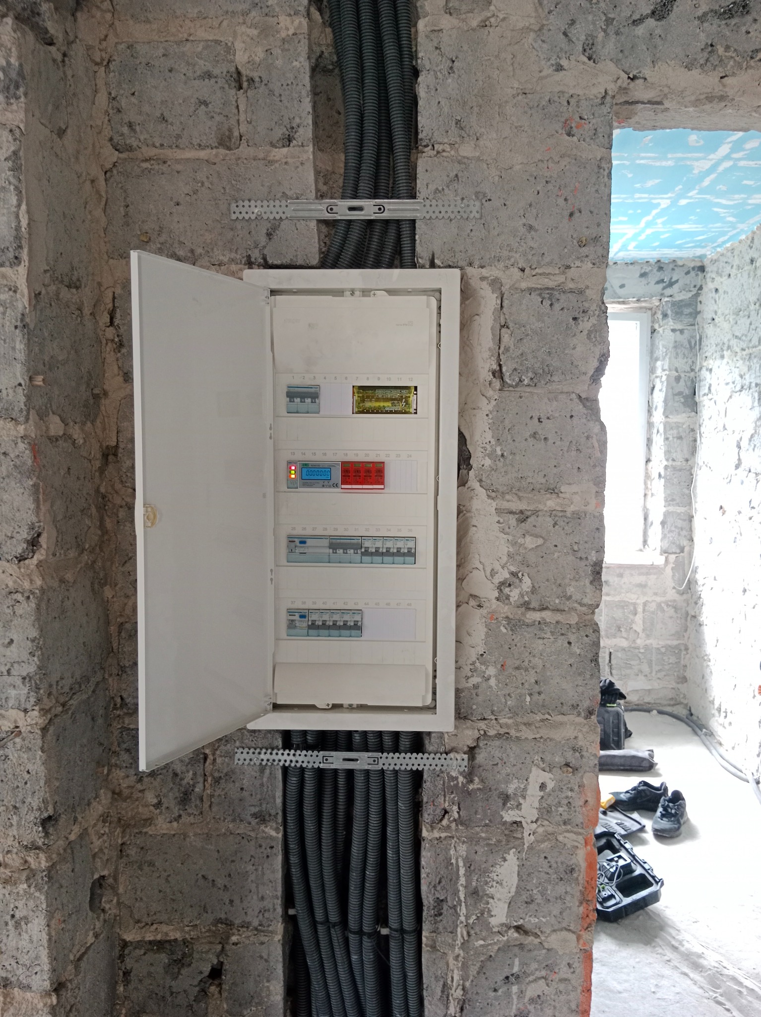 Kolejna wymiana starej instalacji. Na nową