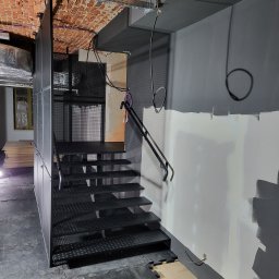 Budowanie hal Karlin 1