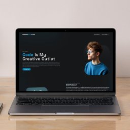 Stworzenie landing page dla młodego programisty Java, który tworzy boty do discorda oraz pluginy na serwery minecraft.

Strona: samvolvo.com