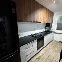 Produkcja i montaż mebli pod zabudowe,kuchenne,szafy,garderoby,składanie mebli z paczek,przeróbki i inne