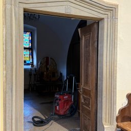 farba olejna wyczyszczona