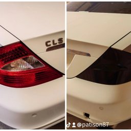 Patryk Kmieć - Porównanie tylnych świateł białego Mercedesa CLS: po lewej oryginalne, po prawej przyciemnione folią.