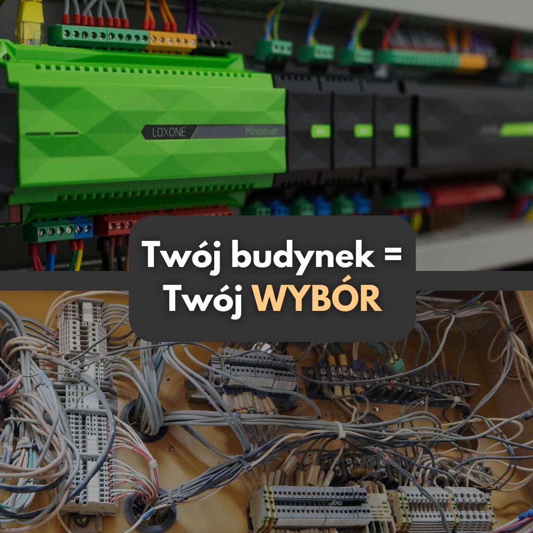 Panel sterowania inteligentnego domu Loxone Miniserver z okablowaniem, widoczne górne i dolne sekcje, napis 'Twój budynek = Twój WYBÓR' nałożony na obraz.