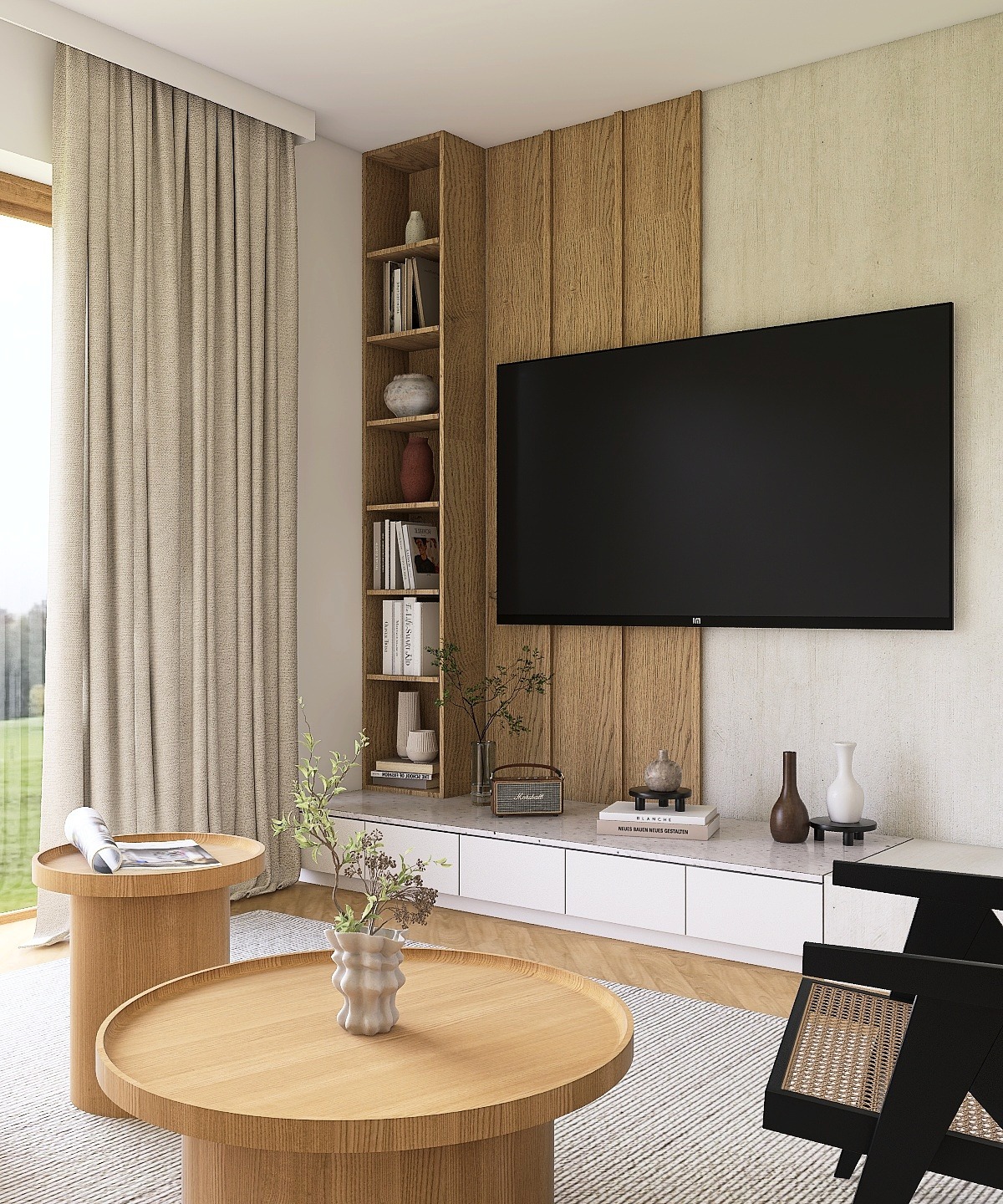 Jasny salon z drewnianą zabudową TV, półkami i stolikami kawowymi. Minimalistyczny design, neutralna kolorystyka, naturalne światło. Wykończenie z dbałością o detale.