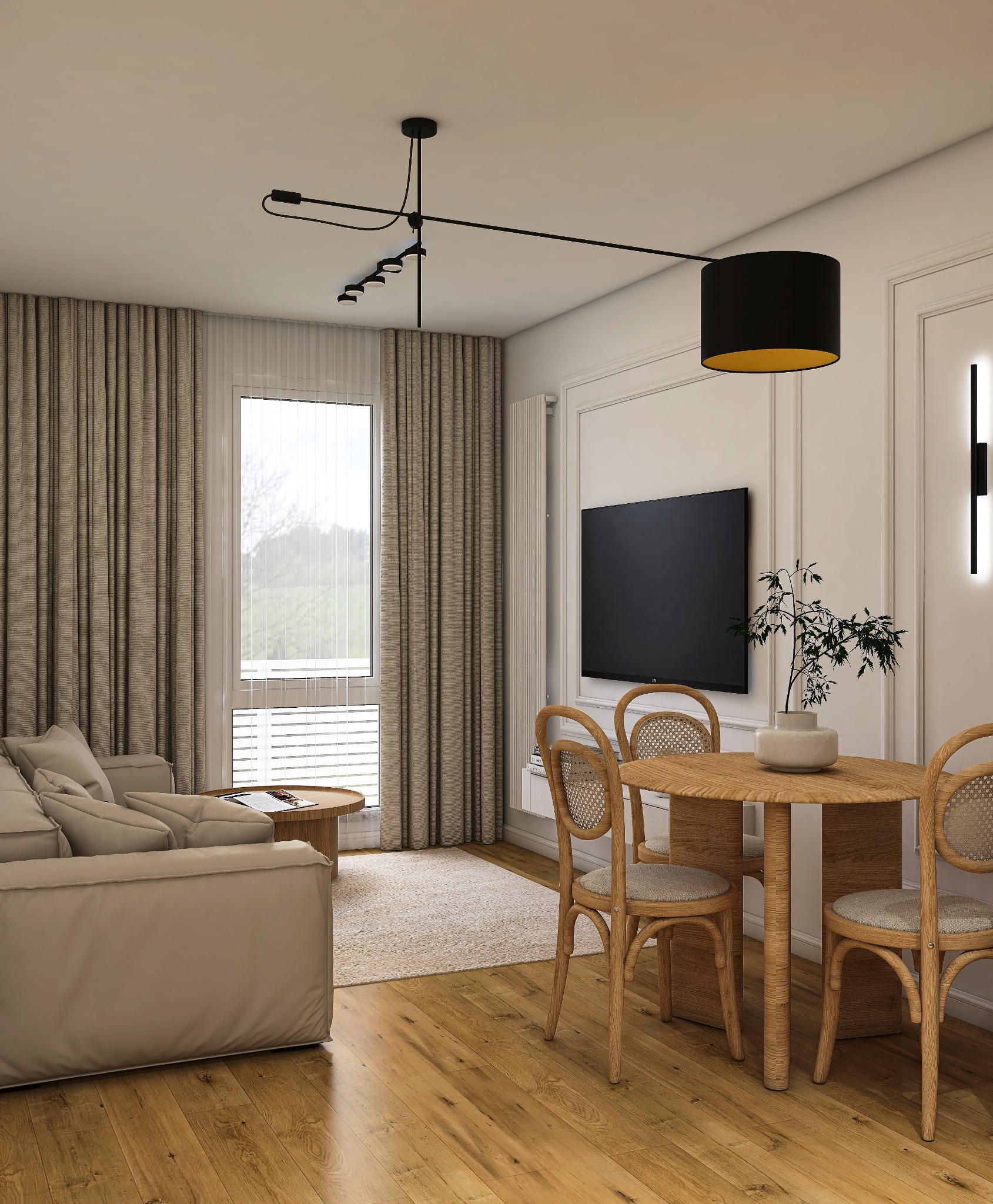 Nowoczesny salon z beżową sofą, drewnianym stołem i krzesłami z rattanowym oparciem. Minimalistyczna lampa sufitowa i telewizor na ścianie z dekoracyjnymi panelami.