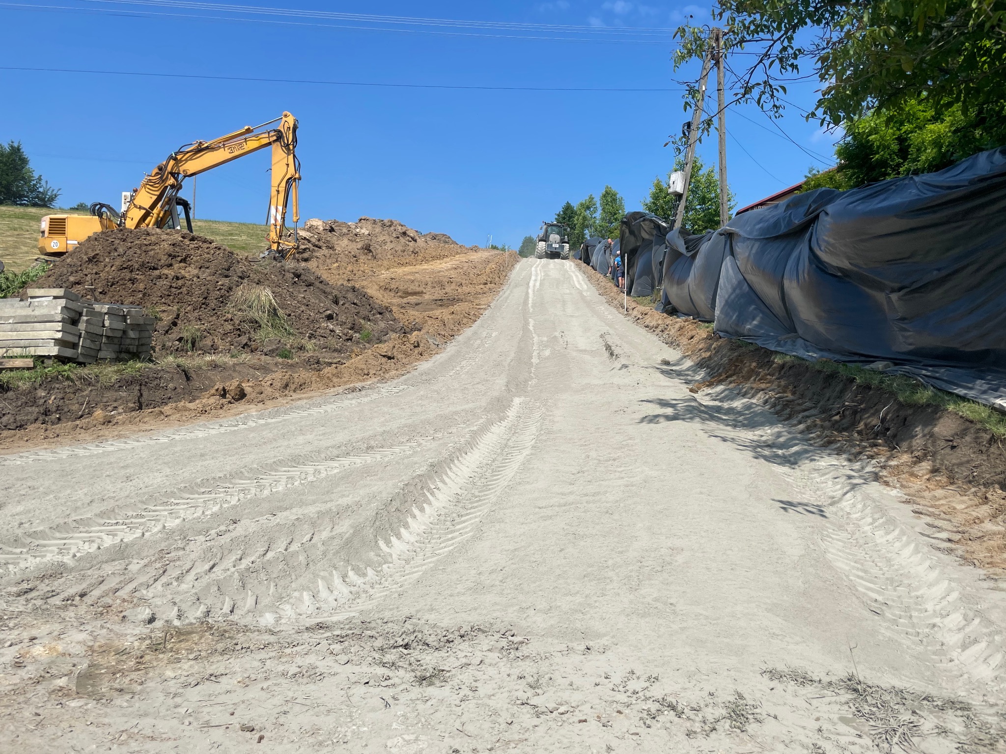 Wykonanie drogi ze stabilizacją gruntu cementem głębokość mieszania 30cm