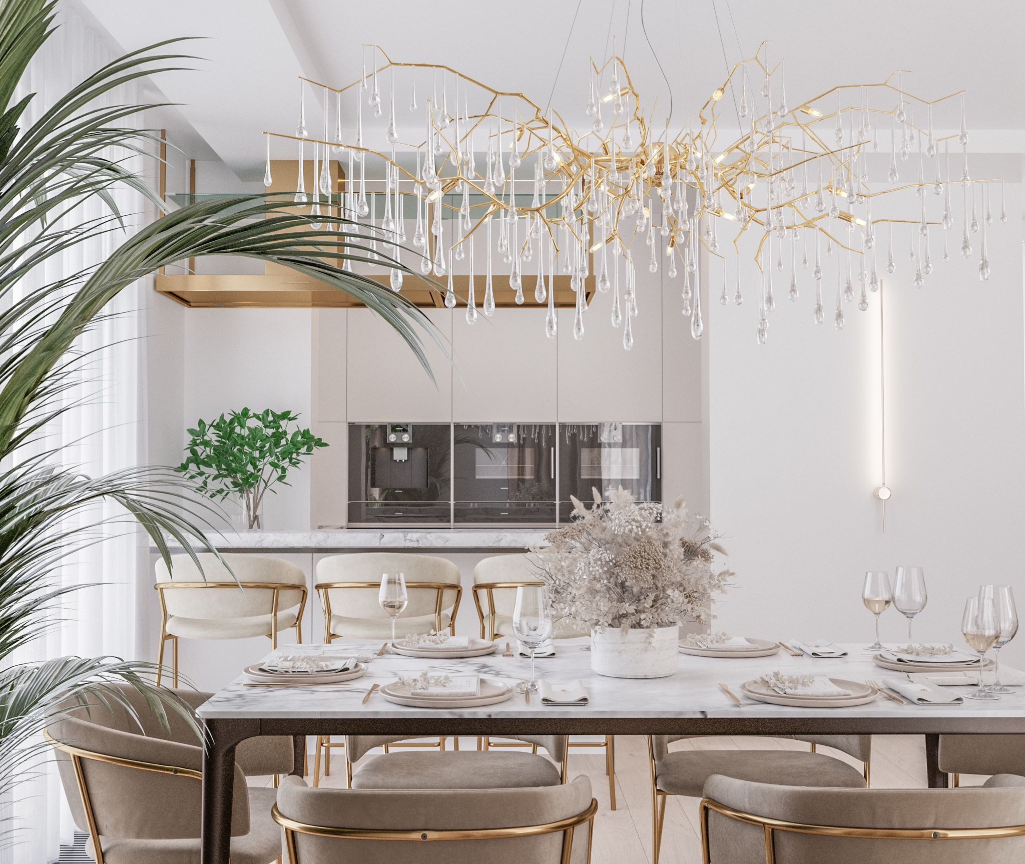 Elegancka jadalnia w jasnych barwach z marmurowym stołem, krzesłami z aksamitną tapicerką i złotymi akcentami, ozdobiona efektownym żyrandolem w kształcie gałęzi z kryształkami i roślinami...