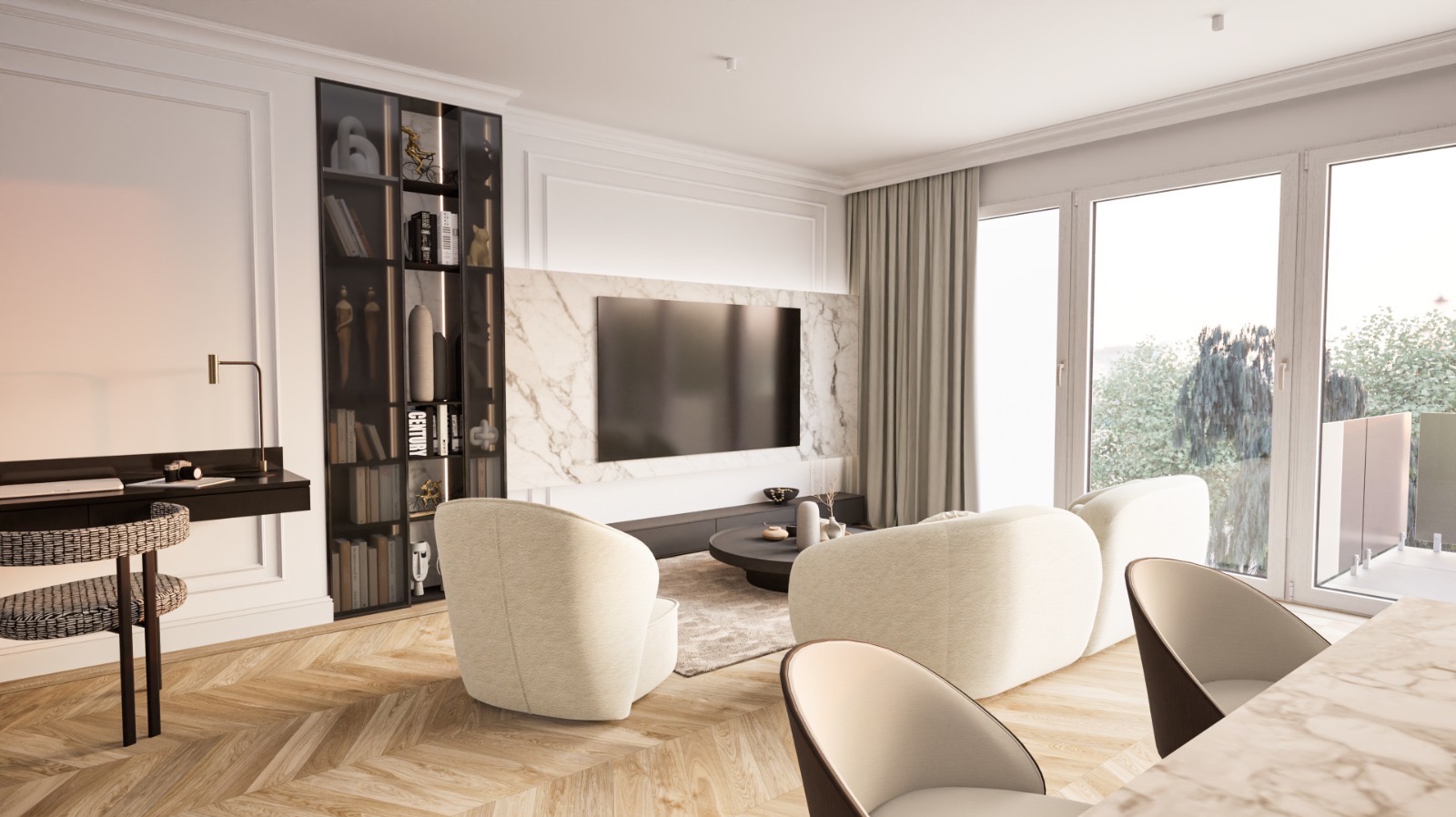 Elegancki salon z biblioteczką, TV na marmurowej ścianie i jasnymi meblami. Parkiet w jodełkę, duże okna z widokiem na zieleń. Nowoczesny design z nutą klasyki.