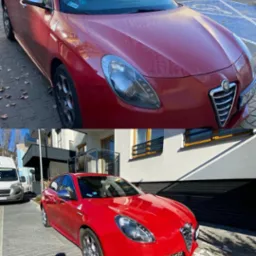 Porównanie: czerwona Alfa Romeo Giuletta przed i po umyciu, widoczne różnice w czystości lakieru i szyb.