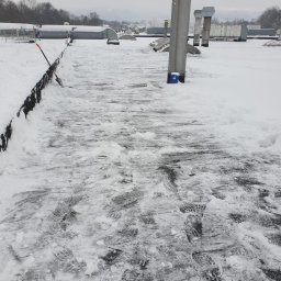 IMPLEX SERVICE GROUP Usługi Czystościowe - Oferujemy odśnieżanie dachów płaskich.