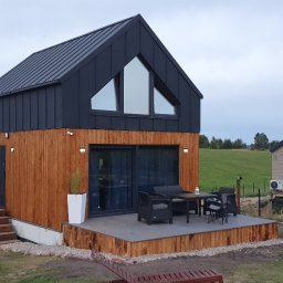 Deska elewacyjna swierk skandynawski, usługa opalania ogniem, olejowania, docięcia na wymiar i montażu.