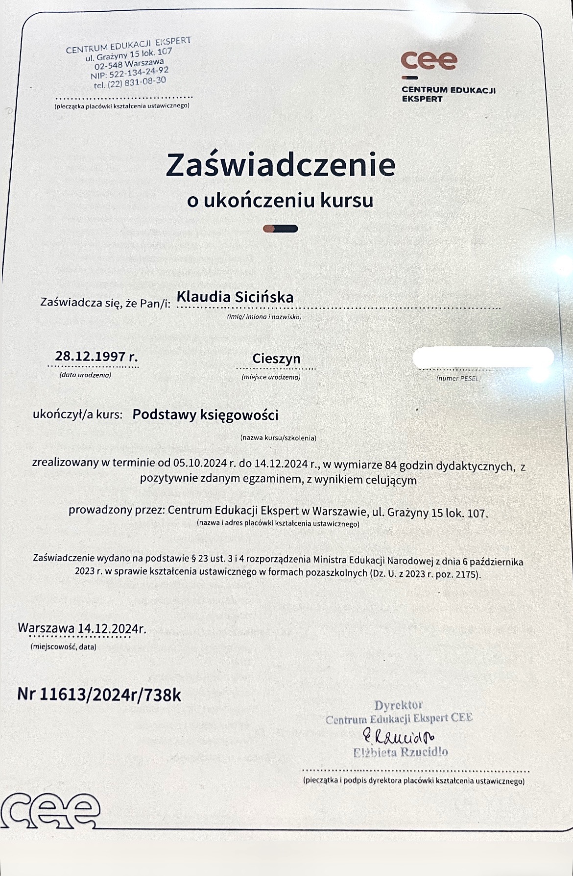 Skan zaświadczenia o ukończeniu kursu podstaw księgowości przez Klaudię Sicińską, wydane przez Centrum Edukacji Ekspert w Warszawie, z datą 14.12.2024.