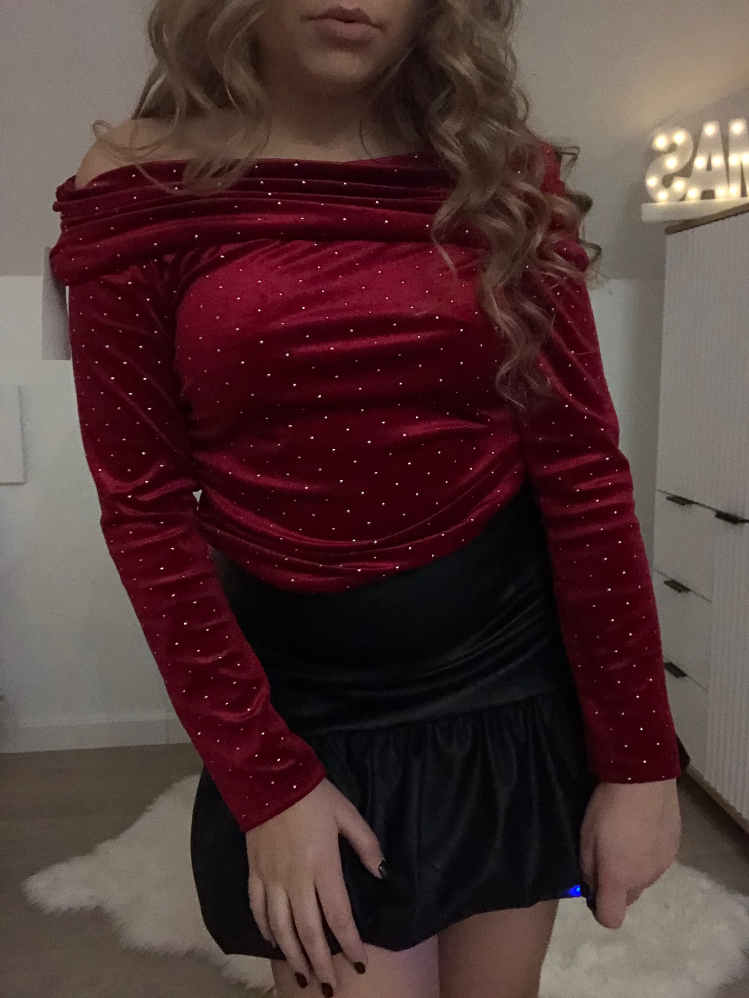 Spódniczka czarna i bluzka bordowa