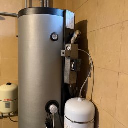 HYDROLINE SPÓŁKA Z OGRANICZONĄ ODPOWIEDZIALNOŚCIĄ - Kolektory hewalex