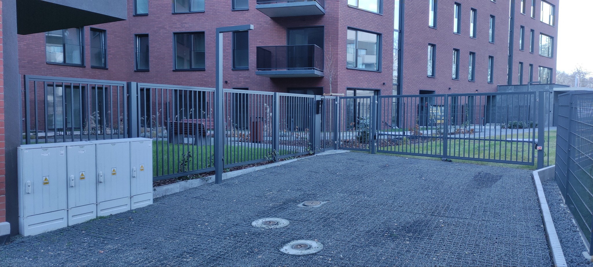 Ogrodzenie aluminiowe z automatyką