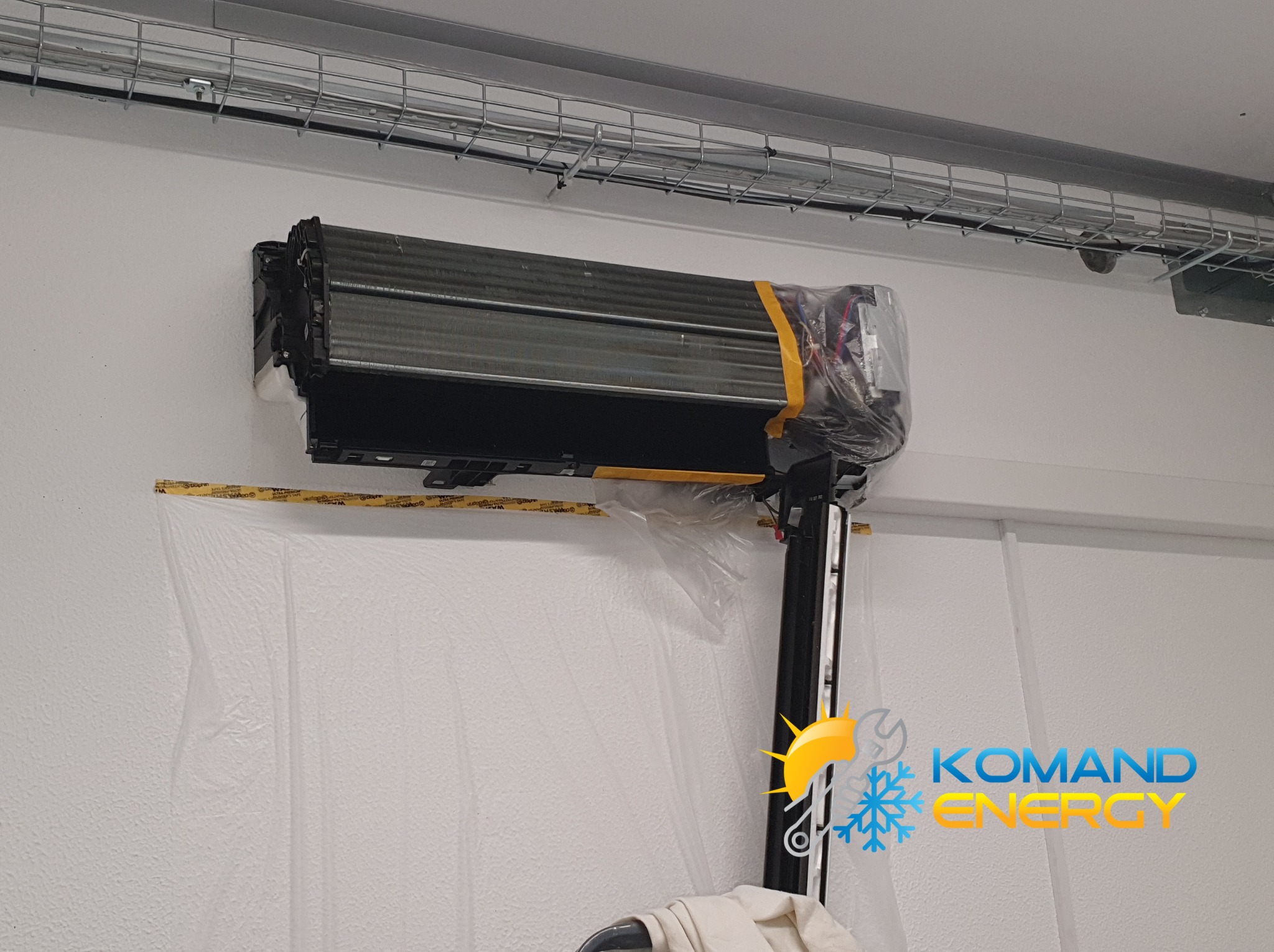 Kompleksowy przegląd klimatyzacji z myciem i dezynfekcja za pomocą parownicy