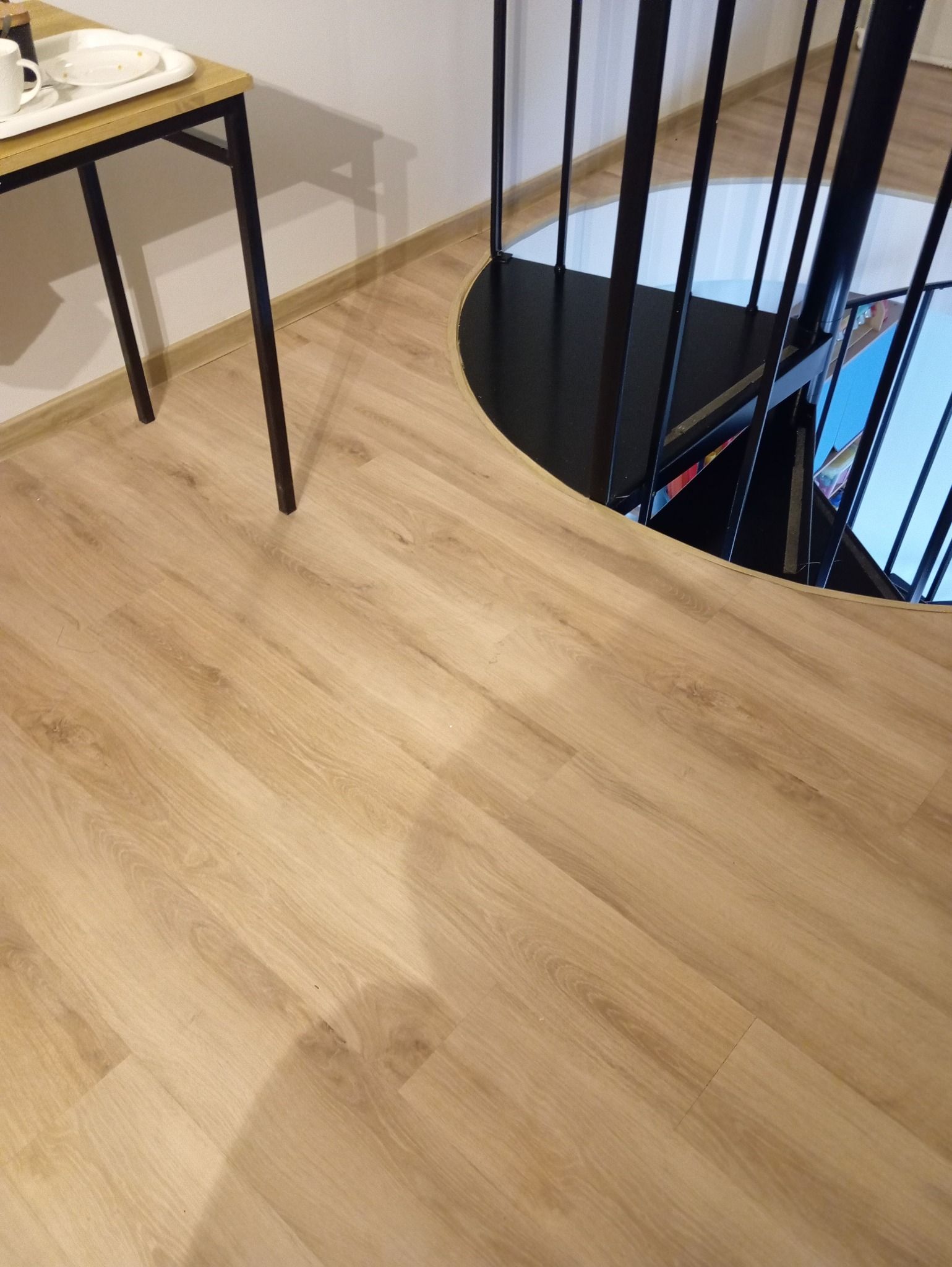 Panel LVT w przedszkolu na piętrze Fatra Marillo