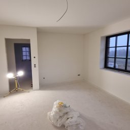 Malowanie mieszkań Bujny 4