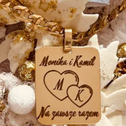 Spersonalizowany grawer na prośbę klienta.