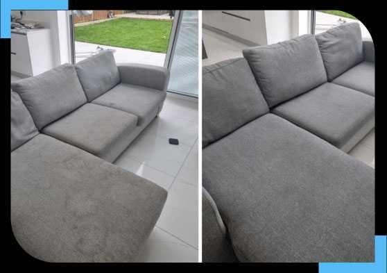 Dzielone ujęcie szarej, modułowej sofy narożnej z widocznym ogrodem za oknem; sofa ustawiona na błyszczącej, białej podłodze.