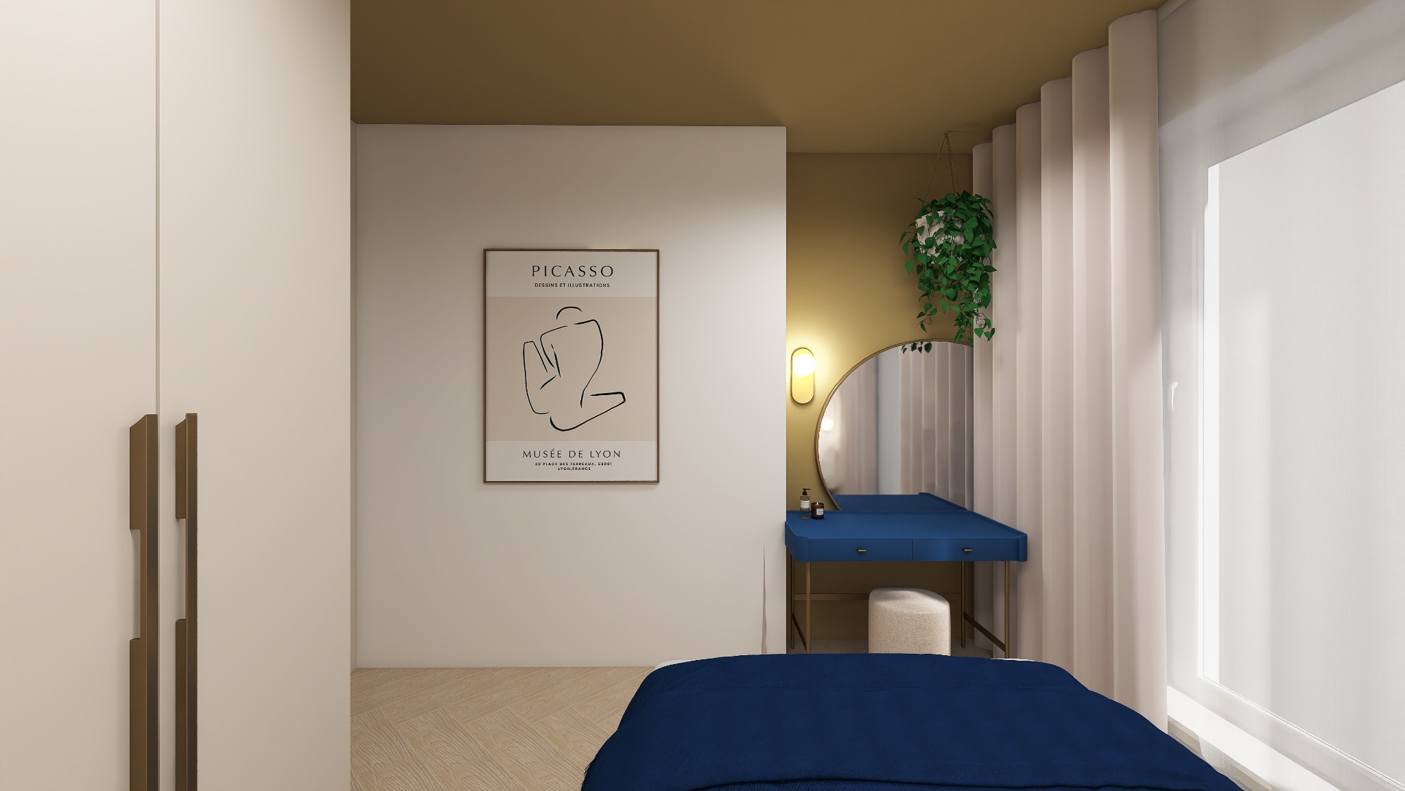 Stylowa sypialnia z toaletką w kolorze kobaltu, okrągłym lustrem i plakatem Picasso. Minimalistyczny design z rośliną wiszącą i beżowymi zasłonami.
