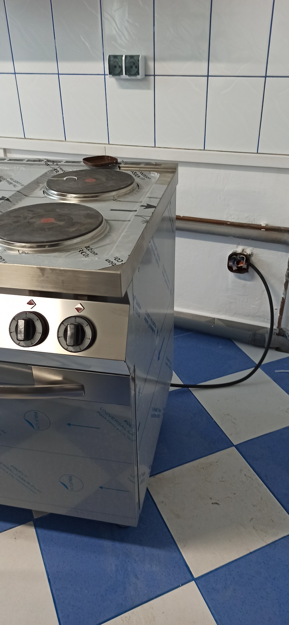 Szkoła w Lidzbarku Warmińskim - podłączenie sprzętu AGD z podbiciem karty gwarancyjnej