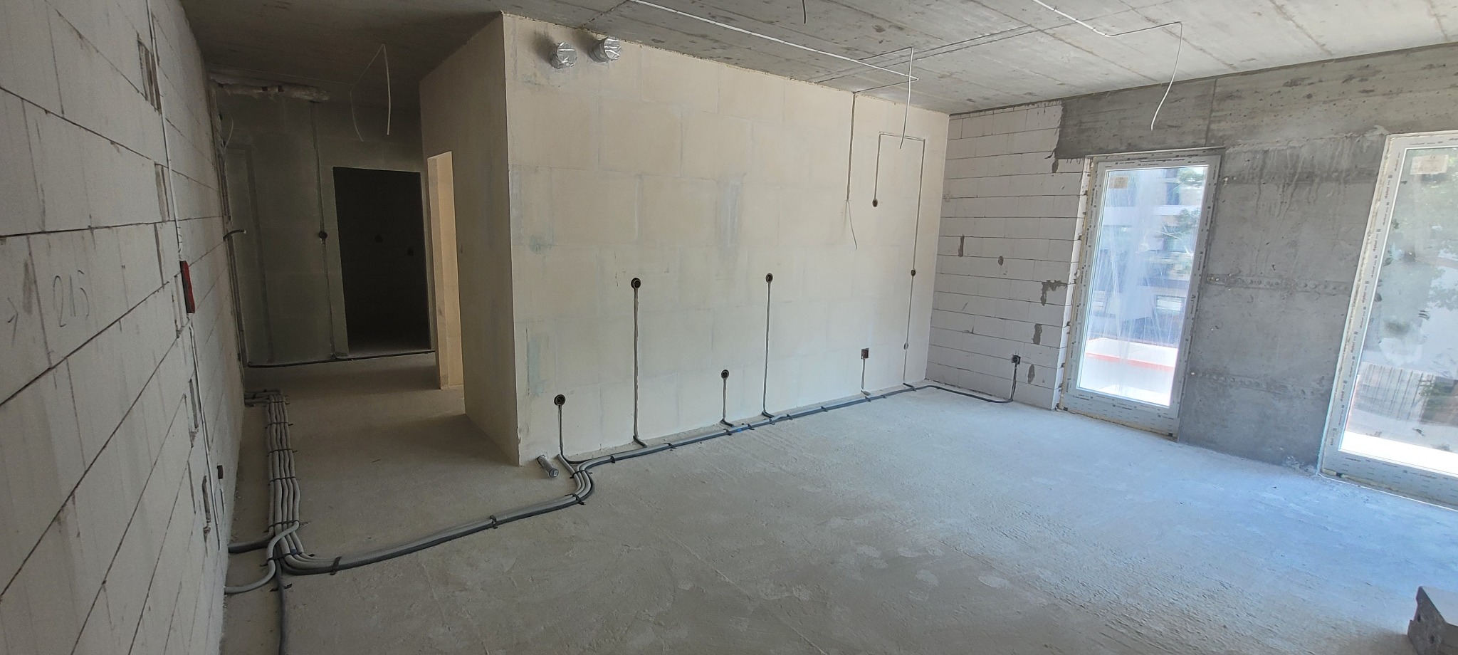 Instalacje podtynkowe i podposadzkowe