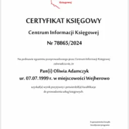 Certyfikat Księgowy Centrum Informacji Księgowej nr 78865/2024 dla Oliwii Adamczyk, data wydania 18.12.2024, podpisany przez Jakuba Oleksina.