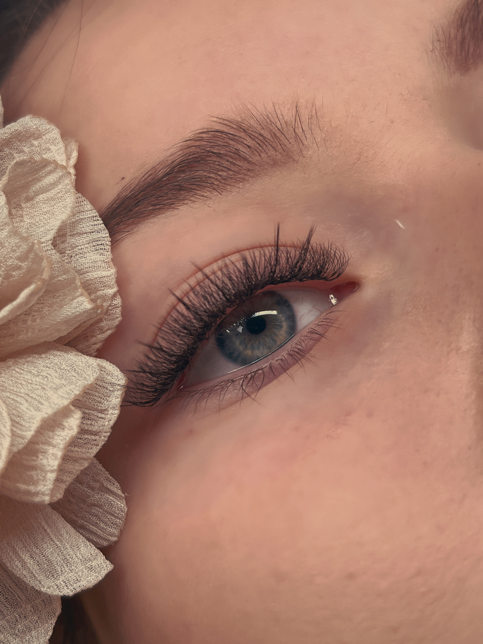 przedłużanie rzęs