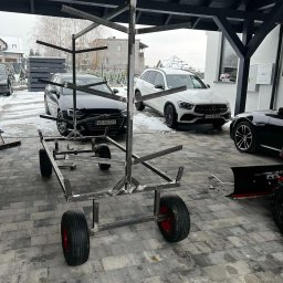 Wozek na dragi dla stajni 