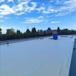 W POZIOMIE I W PIONIE TOMASZ JAROSZ - Montaż Blachy Trapezowej Oświęcim