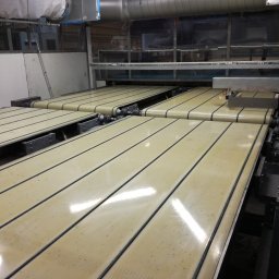 Taśmociągi do transportu szyb.
