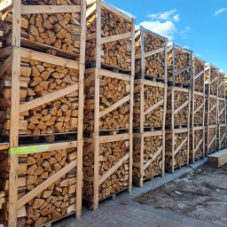 To jest przykład, jak chcielibyśmy otrzymywać palety: z siatką wokół i czerwoną wstążką.