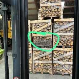 Tego absolutnie nie chcemy widzieć. Chcemy porządne palety w formacie euro palety. Nie muszą to być oryginalne euro palety, ale palety i drewno muszą wyglądać jak nowe.