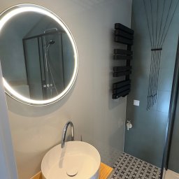 DINAS MASTER DMYTRO OKHRIMENKO - Sufit Napinany w Salonie Gdańsk