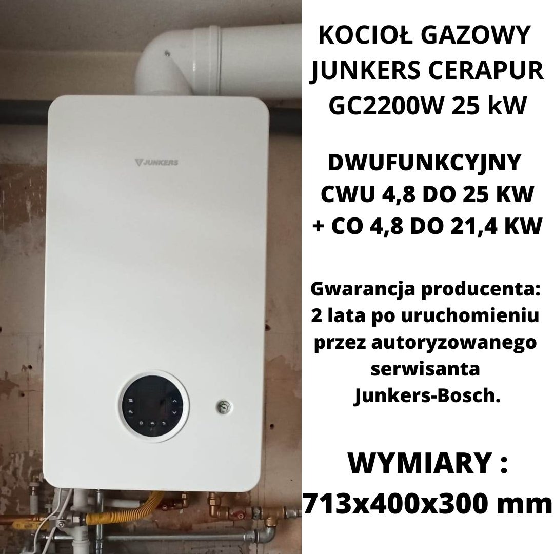 Biały, dwufunkcyjny piec gazowy Junkers Cerapur GC2200W 25 kW z widocznymi przyłączami hydraulicznymi i gazowymi, zamontowany na ścianie z widoczną instalacją.