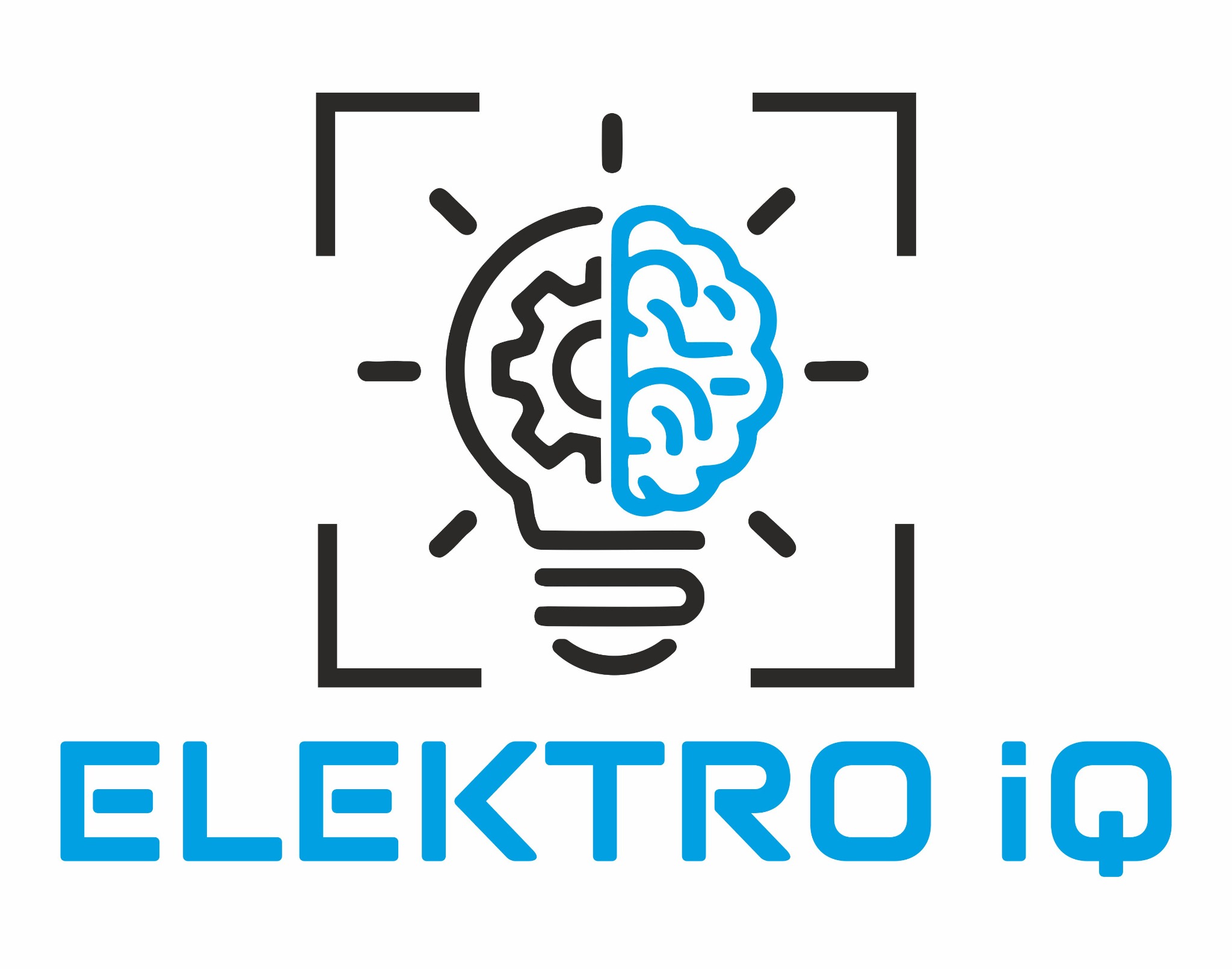 Logo firmy Elektro IQ: żarówka z pół-mózgiem i pół-zębatką, nazwa firmy w kolorze niebieskim, czarne kwadratowe nawiasy w rogach żarówki. Symbolizuje inteligencję w elektryce.
