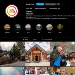 Ekran profilu Instagramowego UltraKotlina z widocznymi postami, w tym zdjęciem biegacza górskiego, chatki górskiej oraz grupowym selfie uczestników biegu z logo UltraKotlina na czapkach.