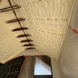 Ocieplenie poddasza pianą PUR