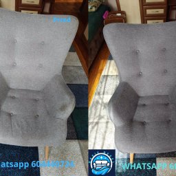 Magic Mebel - Szare, tapicerowane krzesło typu uszak, widok z góry, po lewej stronie widoczne zabrudzenia, po prawej stronie krzesło po czyszczeniu, na dole zdjęcia widoczne logo firmy i numer telefonu.