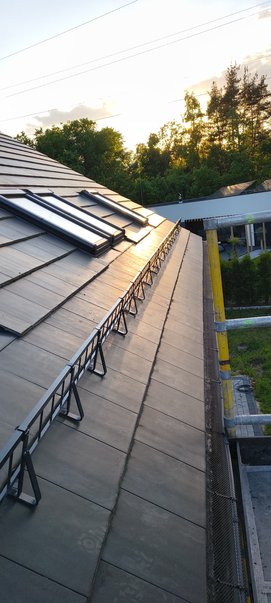 Montaż płotków przeciw śniegowych