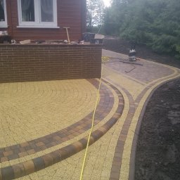 Układanie kostki brukowej Skotniki 1