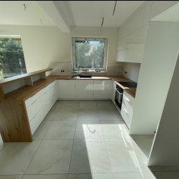 Szafy na wymiar Jaszczurowa 1