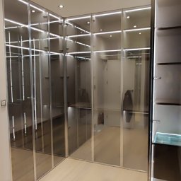 AKKER MEBLE Yurii Pakenas - Alarmy Warszawa