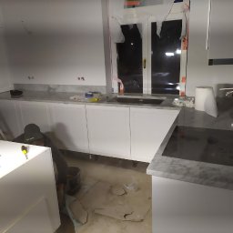 Magra - kładziemy blaty z carrary