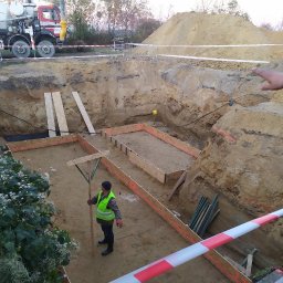 Magra - zaczynamy płyty żelbetowe pod zbiornik z lng