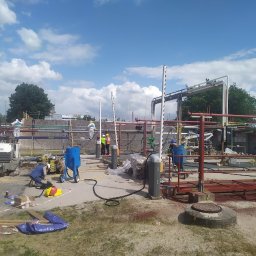 Malujemy rury gazowe na terenie Orlen Płock. Mamy 6 dni na 2000mb rur