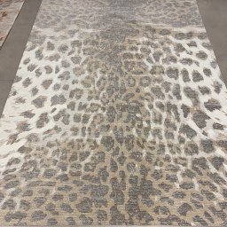 zdjęcie jednego z dywanów z zaprojektowanej przeze mnie kolekcji 